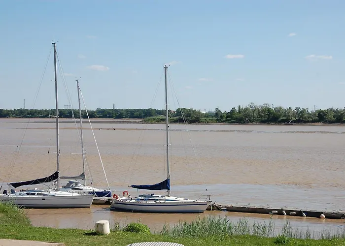 De Marees En Marais Bed & Breakfast